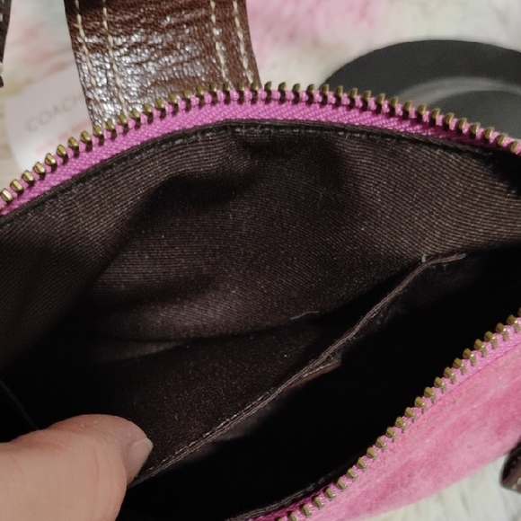 Authentic Coach Vintage Y2K Pink Suede Leather Mini Bag W Brush & Bags - Picture 13 of 15